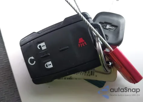 2015 Chevrolet Silverado 1500 2Lt from USA, damaged, VIN 1GCVKREC8FZ412002